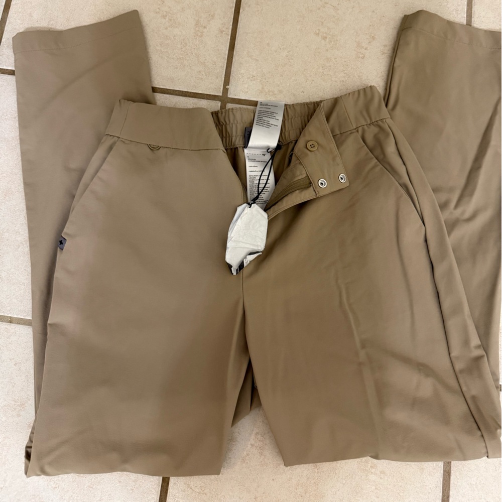 Women’s Figs Pro dress pants